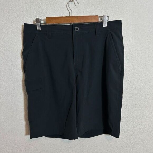 Under Armour Men’s Tech Cargo Shorts 34 Black Golf Stretch Casual 10" Inseam - Picture 2 of 6